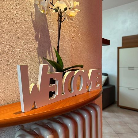 Comfy Apartment In Lecco 2 Esterno foto
