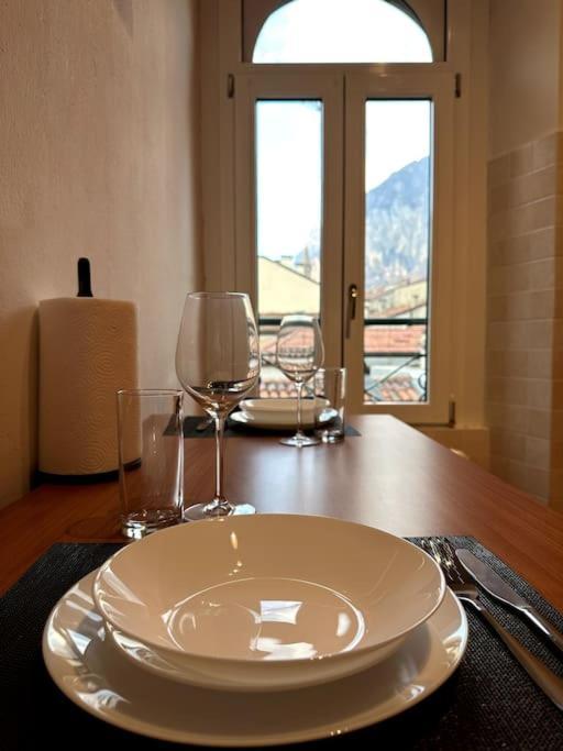 Comfy Apartment In Lecco 2 Esterno foto